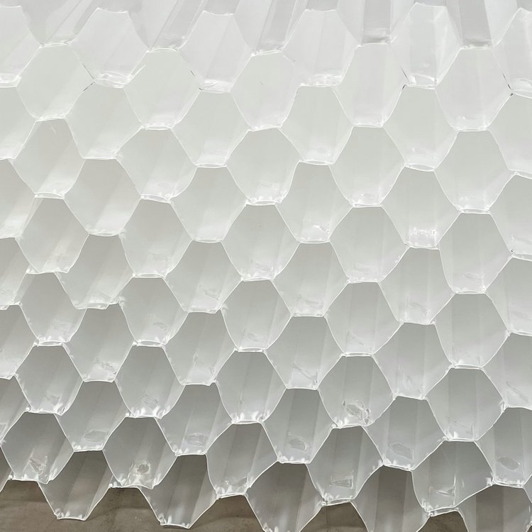 1718266602420868.jpg PVC蜂窩斜管4.jpg